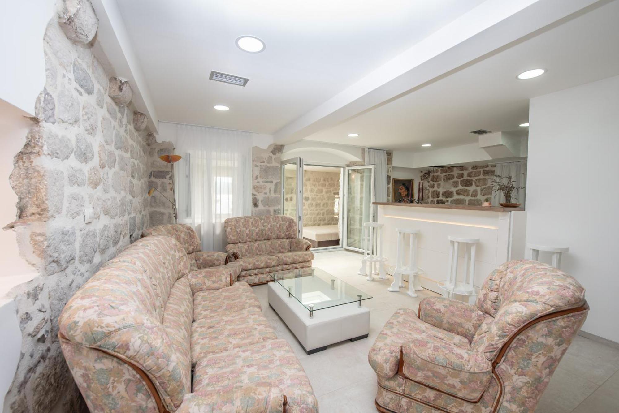 Apartment Kula Durisic เปราสต์ ภายนอก รูปภาพ